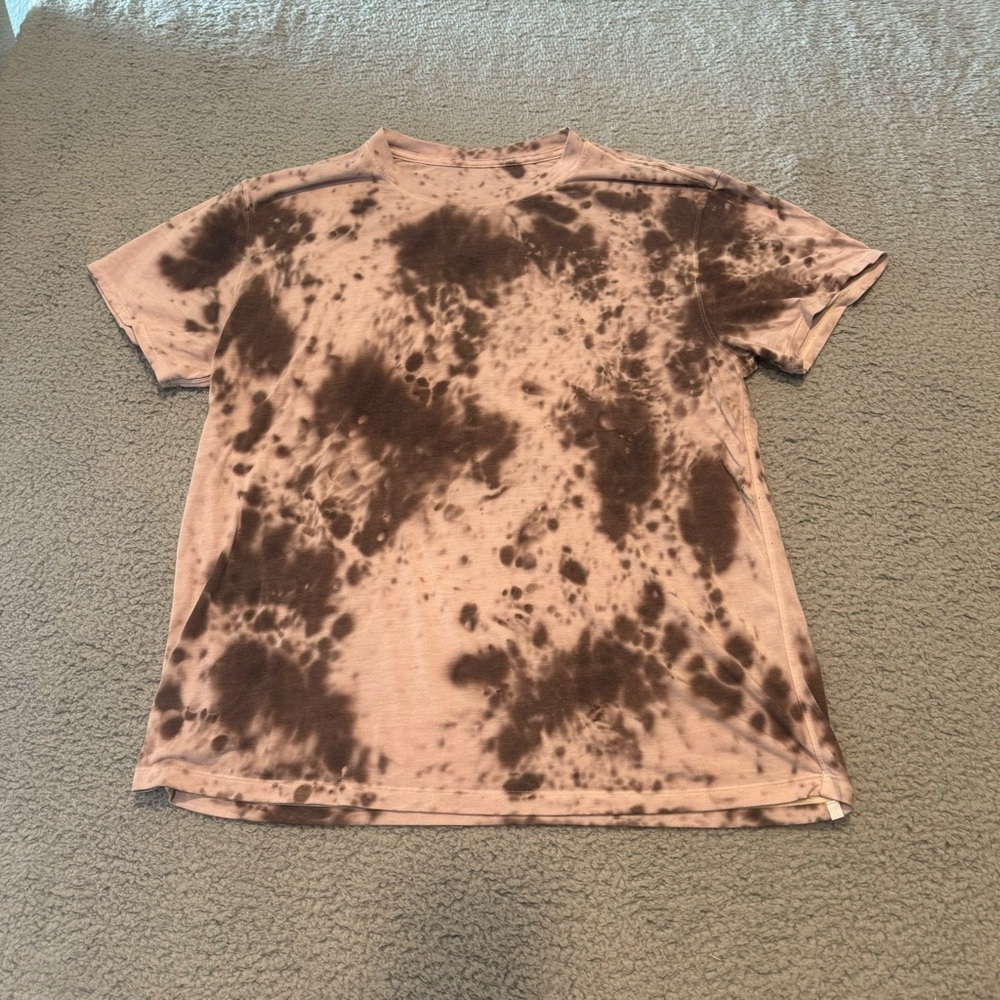 Lululemon Mens Space Tie-Dye T-Shirt size M Short Sleeve Cotton Blend Pink